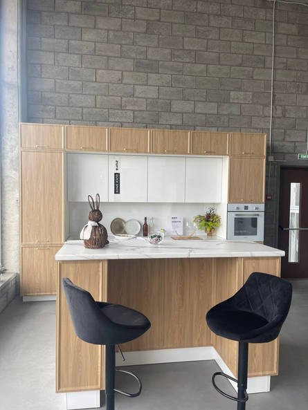 Кухня Беверли - длина 2,55 м, ширина 2,2 м