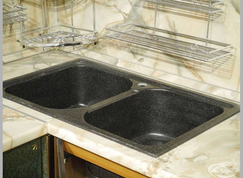 Кухня Ника - длина 2,5 м, ширина 1,72 м