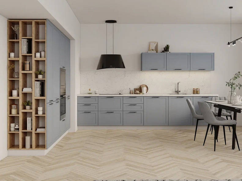 Кухня Перо - длина 3,3 м, ширина 2,4 м